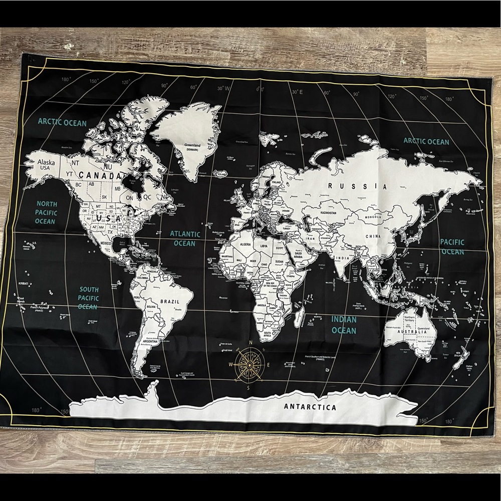 3ft x 2.6ft  World Map Cloth Decor